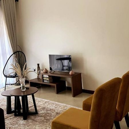 Cozy 2-Bedroom Apartment Within City Limits. 坎帕拉 外观 照片